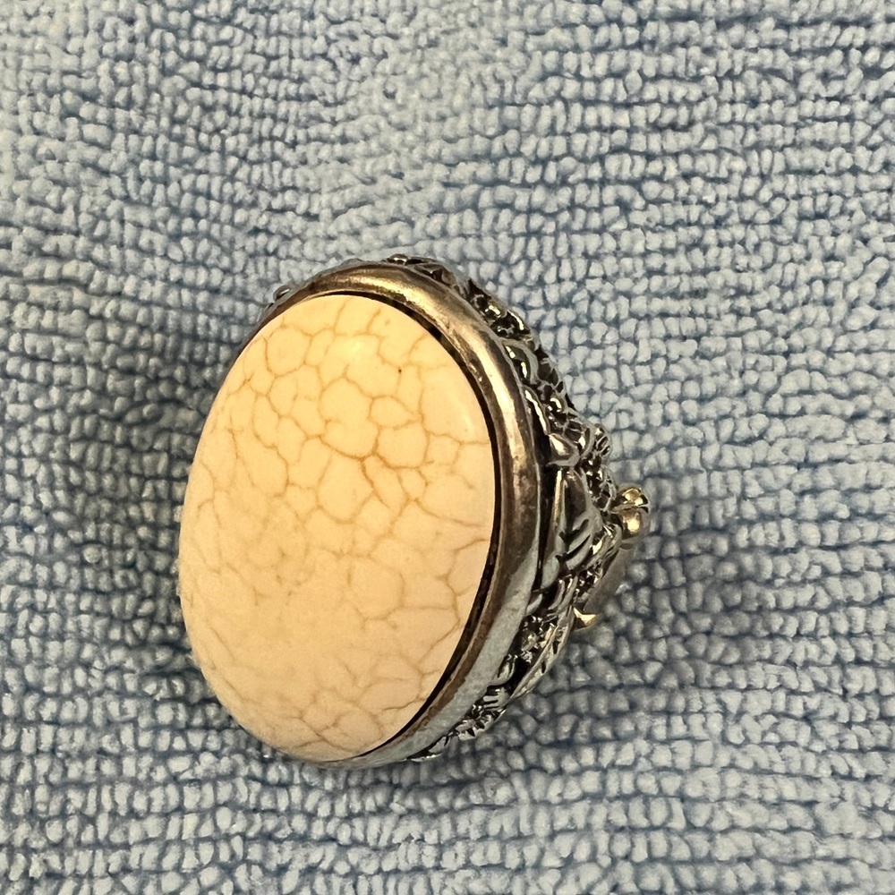 Paparazzi ring